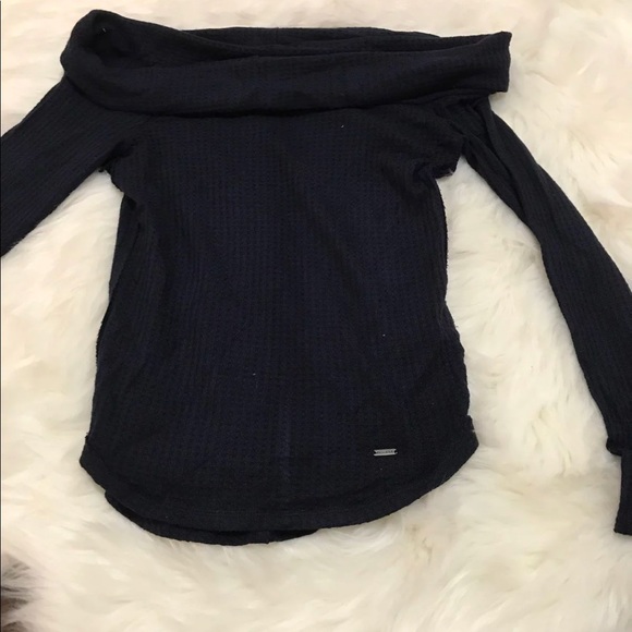 Two Hollister off the shoulder tops! - Picture 4 of 5